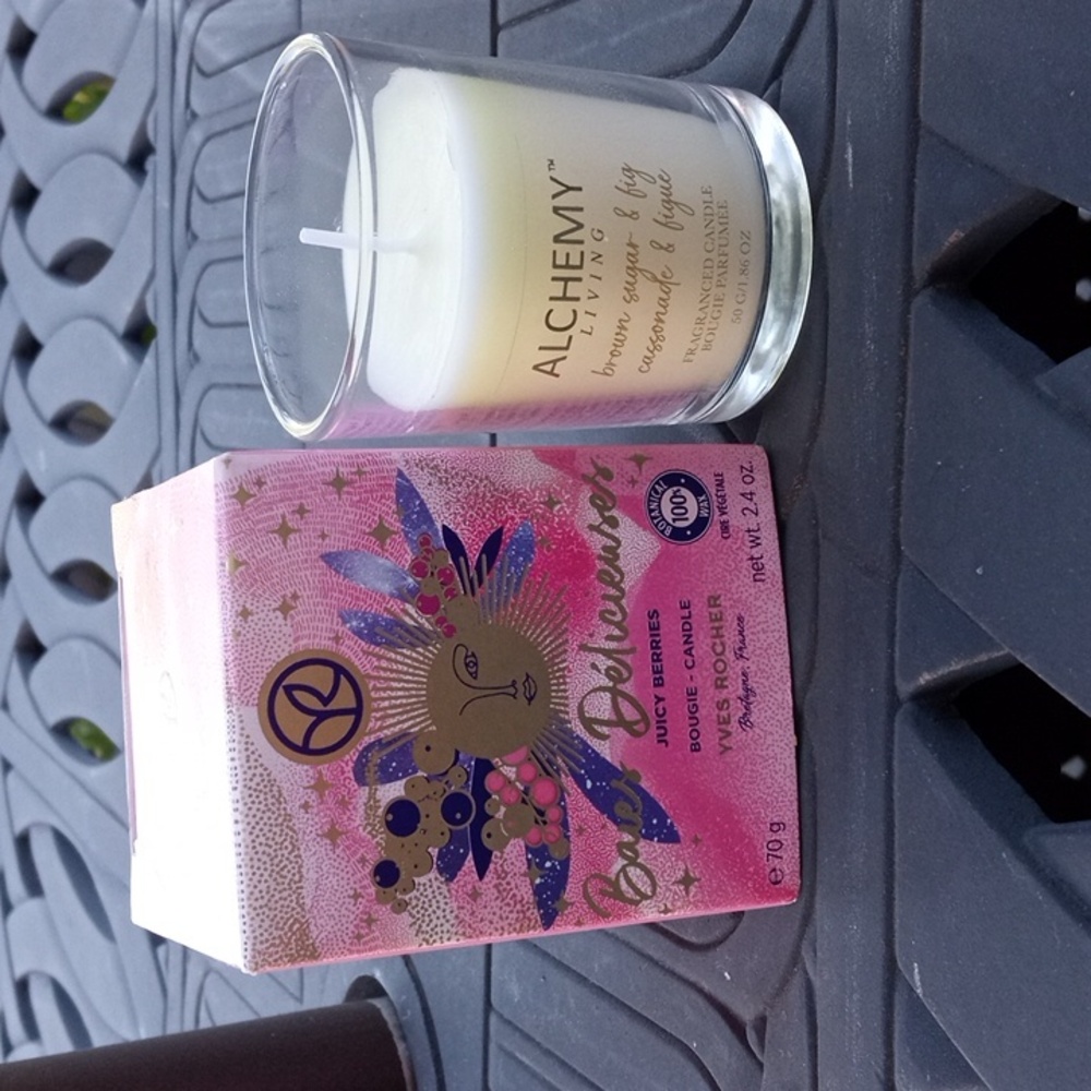 Yves Rocher Juicy Berries Candle + Alchemy Living Candle Set
